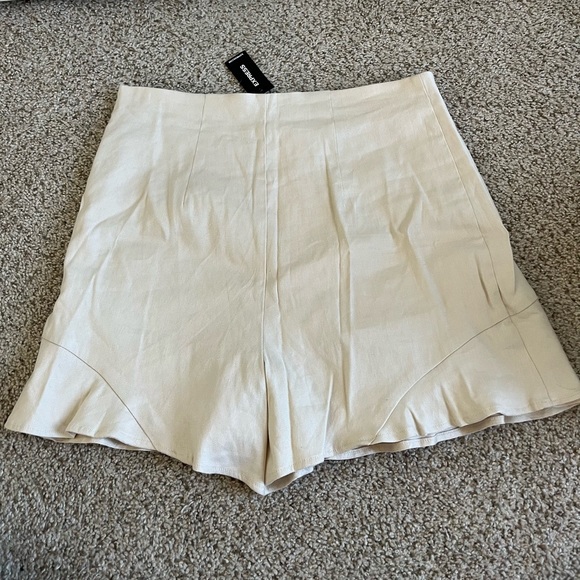 NWT Express Skort - Picture 2 of 2